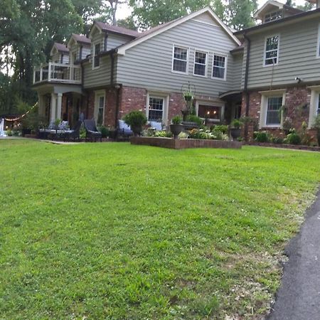 Chans Lakeside Hideaway Stone Mountain Exterior photo